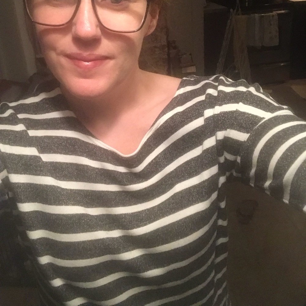 Striped 3/4 sleeve H&M top! Flattering and soft!